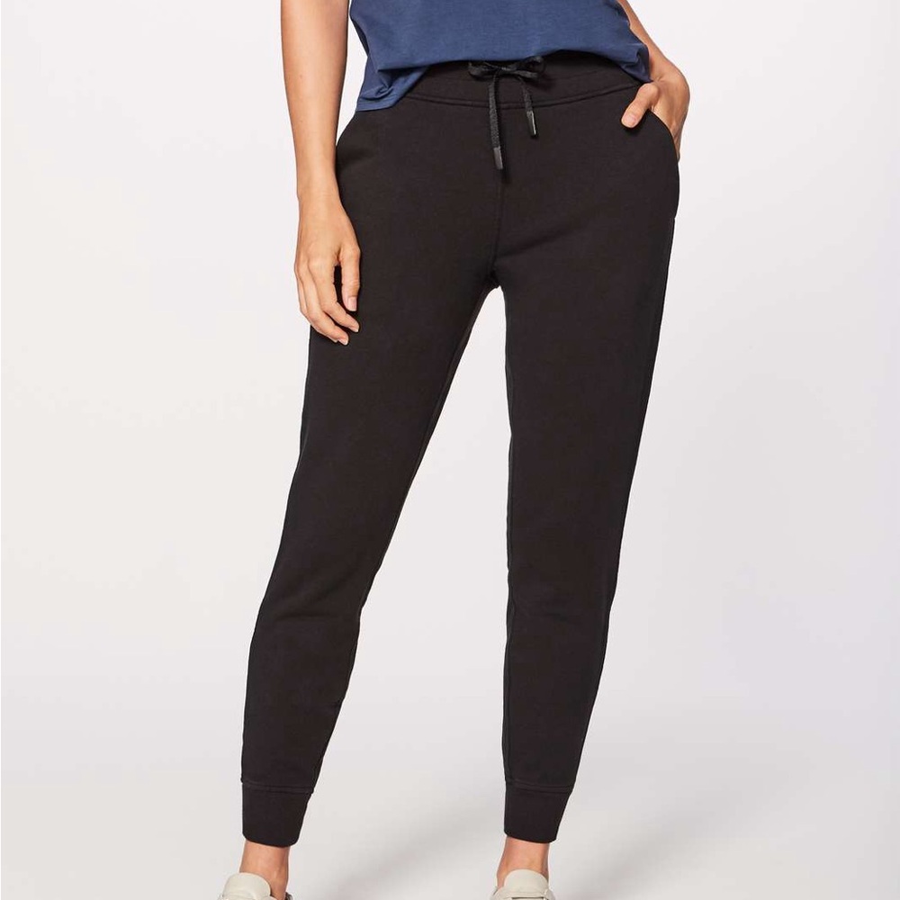 Lululemon Warm Down Jogger Soft Touch Size 4